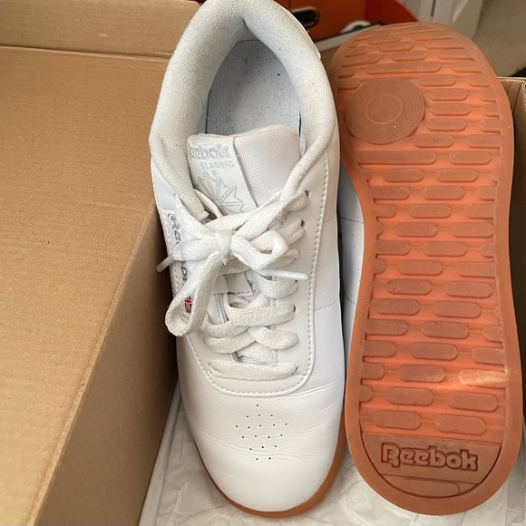 Womens Reebok Princess - Picture 1 of 2